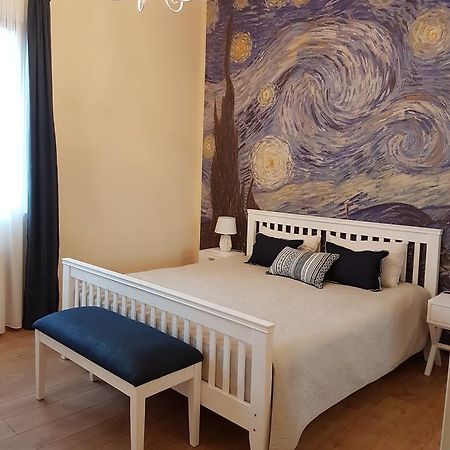 The Starry Night Apartment Batumi Exteriör bild